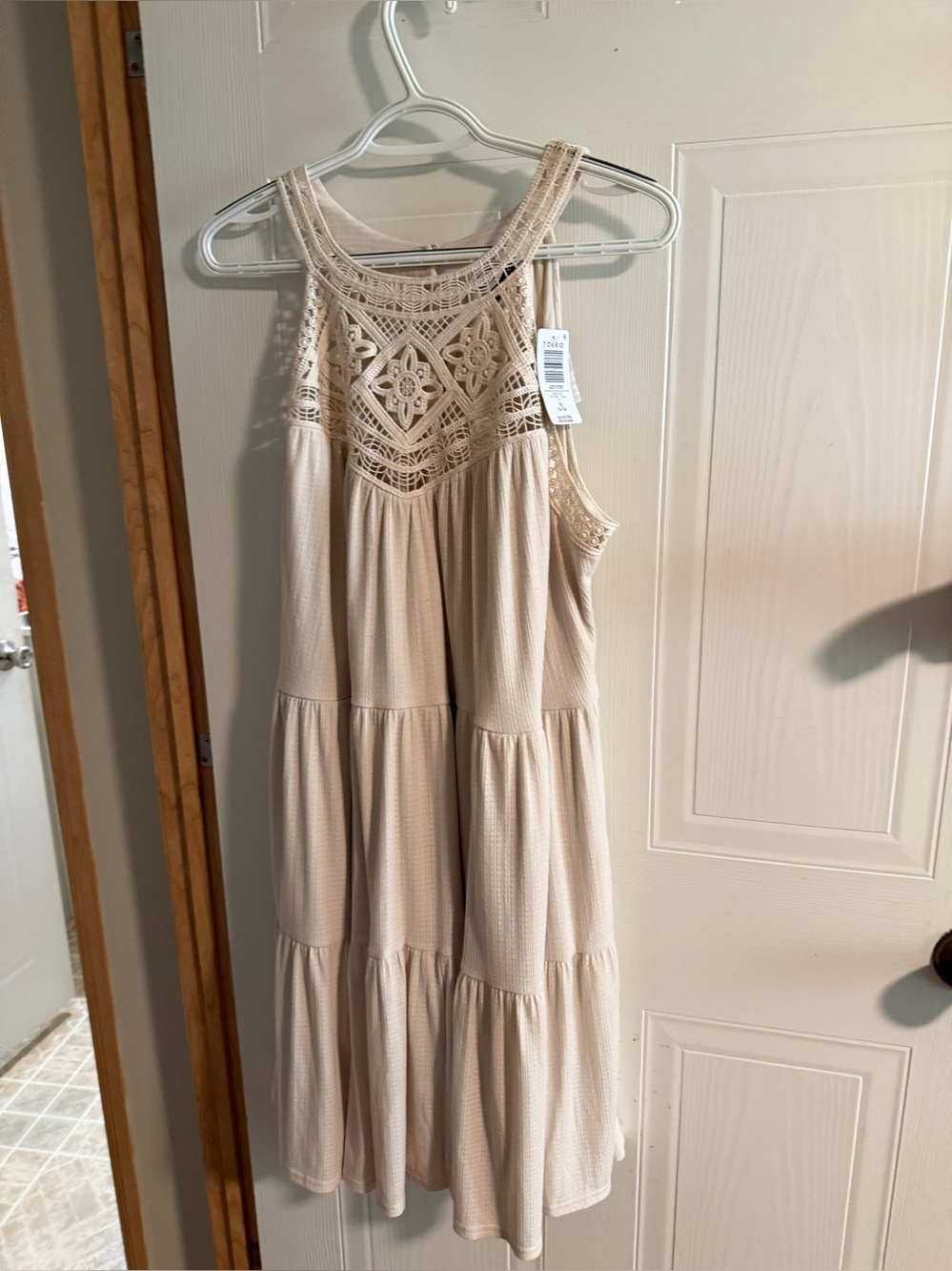Sleeveless Crochet Yoke Tiered Dress - Cream nwt Torrid